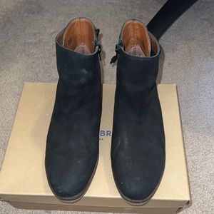 Never worn Lucky Brand black suede low top boots